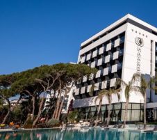 Почивка на Албанската ривиера