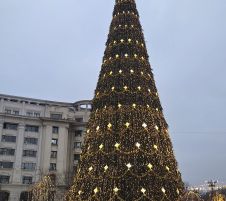 Две коледни столици в едно пътуване: Романтичният Сибиу и светлините на Букурещ