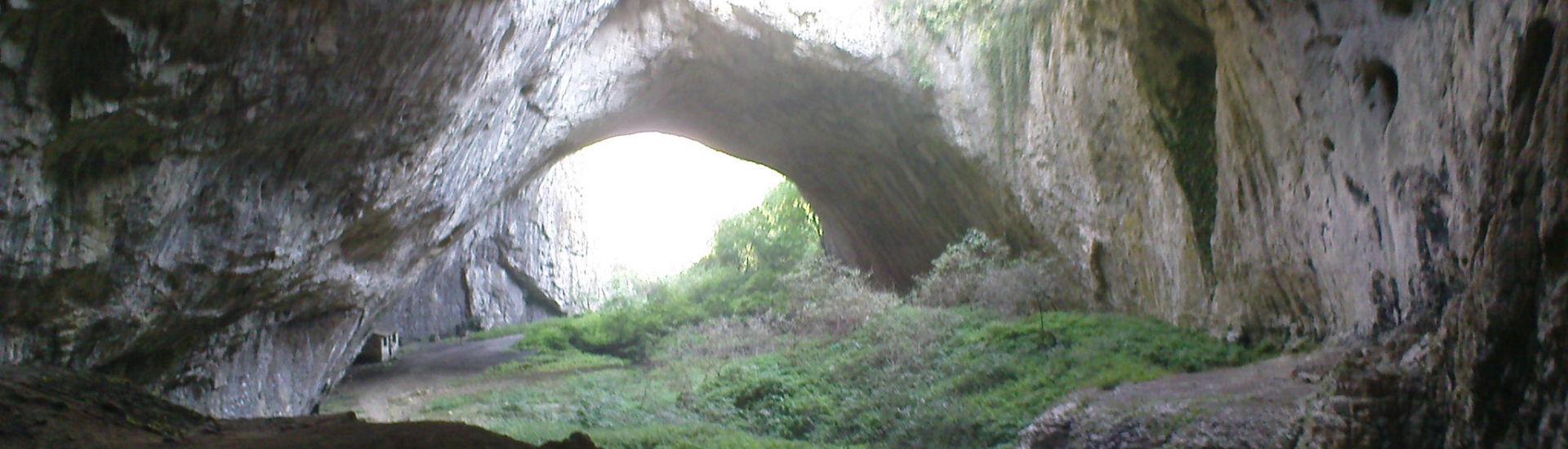 Крушунски водопади, Деветашка пещера и Ловеч