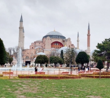 Истанбул-град на два континента