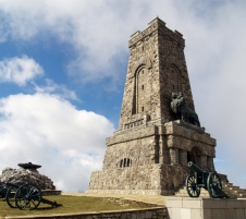 Еднодневна екскурзия до Бузлуджа -връх Шипка - Храм-паметник Рождество Христово- тракийска гробница на прочутия Севт III