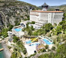 Ladonia Hotels Adakule