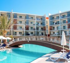 BARUT SUNWING SIDE BEACH