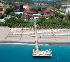 DELPHIN DELUXE RESORT