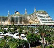 DELPHIN IMPERIAL LARA