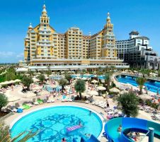 ROYAL HOLIDAY PALACE