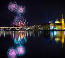 Екскурзия в ЧЕХИЯ - Нова година в Прага - 5 нощувки, със самолет и водач на български език!
