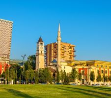 Майски празници в Албания