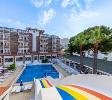 CLUB MUNAMAR BEACH RESORT