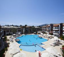 RISA HOTEL