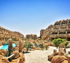 CAVES BEACH RESORT