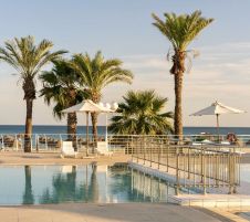 CLUB NOVOSTAR OMAR KHAYAM