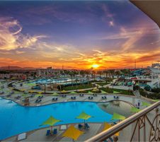 TITANIC RESORT HURHADA