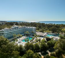 BERRY BLUE HOTEL