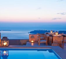 GOLD SUITES SANTORINI