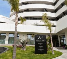 WHITE HILL HOTEL