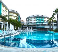 Seashell Resort & Spa