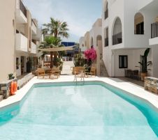 NAMI HOTEL & SUITES