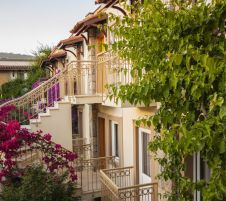 Moonshine hotels & suites