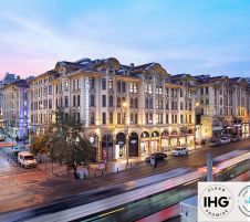 CROWNE PLAZA OLD CITY