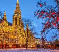 Austria Trend Hotel Ananas или подобен