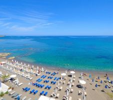 Golden Beach Hotel