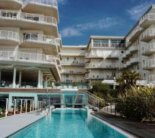 Hotel Le Soleil или подобен