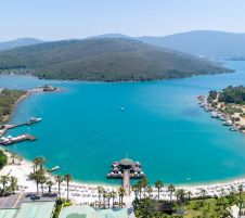 Green Bay Luxury EXCLUSIVE