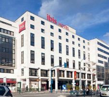 Ibis Paris Pantin Eglise или подобен