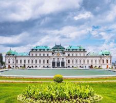 Lucky Vienna 4 stars