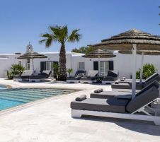 Giannoulaki Hotel